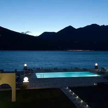 Italian Lakes 2 Bedroom With Pool Apartment *