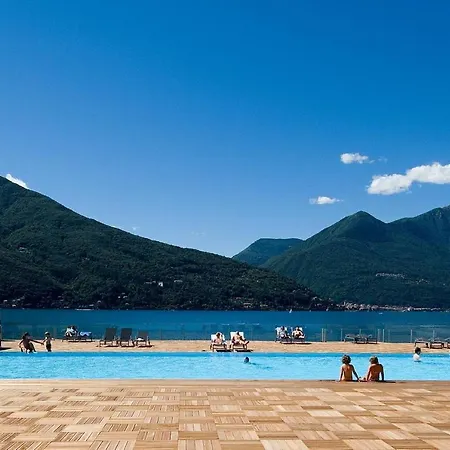 Italian Lakes 2 Bedroom With Pool Maccagno